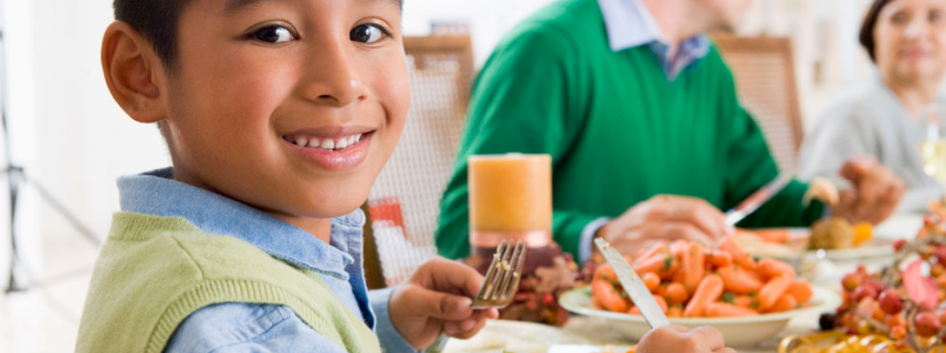 «Guía para que los niños coman bien en un restaurante»