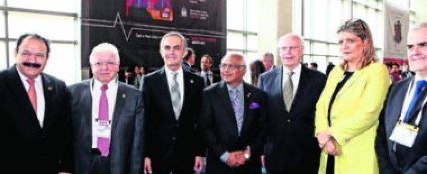 Firma la FMD compromiso mundial para la salud del corazón