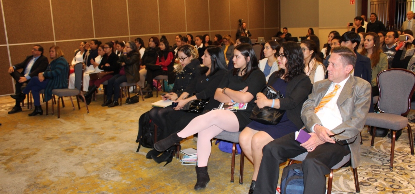 Profesionales de la salud intercambian conocimientos alrededor del Día Mundial de la Diabetes