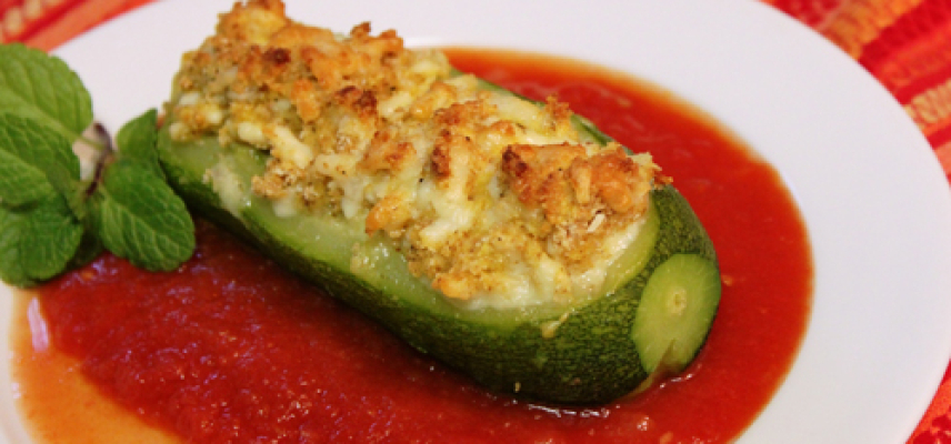 Calabacitas rellenas de queso fresco