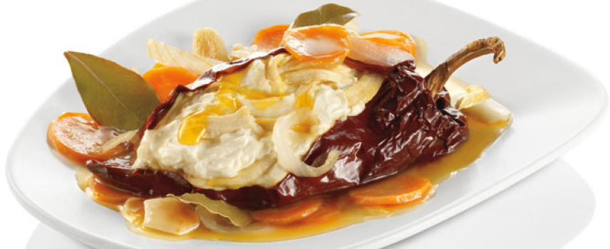 Chile ancho relleno de queso