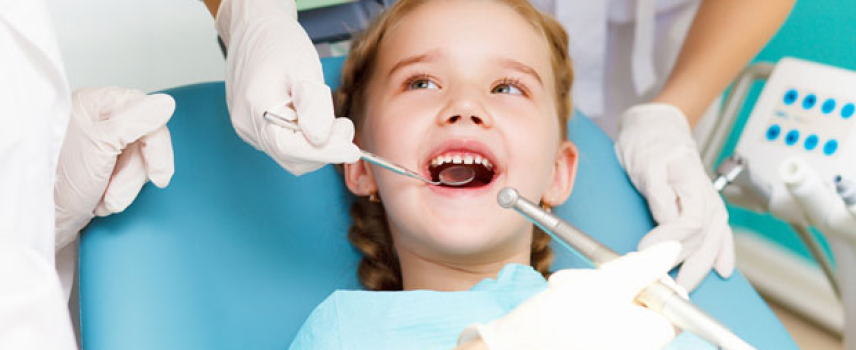 Casi mil niños mexicanos asistieron a la evaluación odontológica más grande del mundo