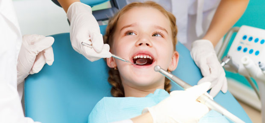 Casi mil niños mexicanos asistieron a la evaluación odontológica más grande del mundo