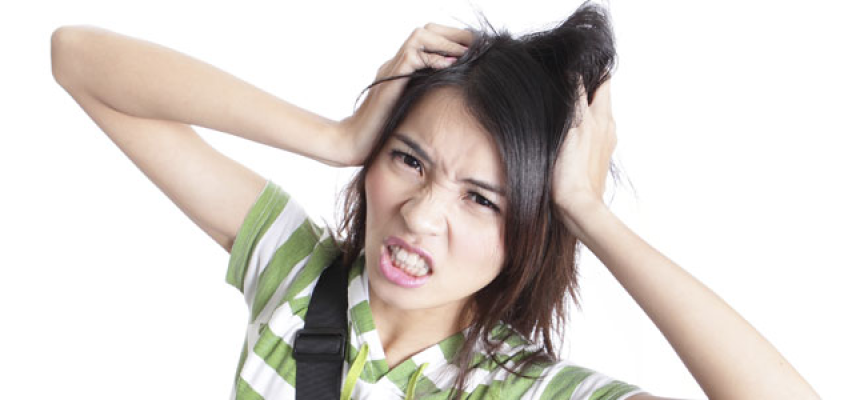 ¿Cuál es la causa de los dolores de cabeza recurrentes en adolescentes?