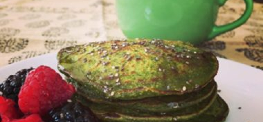 Hot cakes de avena con espinacas