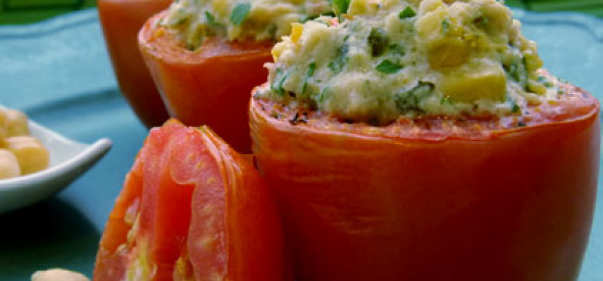 Jitomates rellenos de requesón