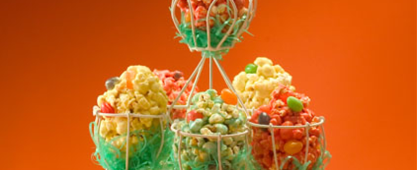 Huevos de pascua con palomitas