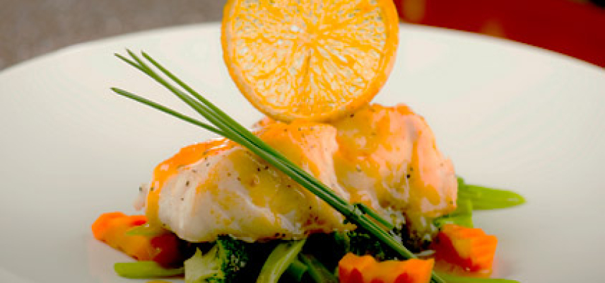 Pescado en salsa de chipotle con mandarina