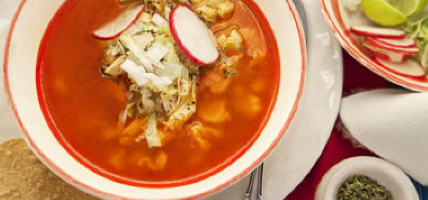 Pozole de pollo