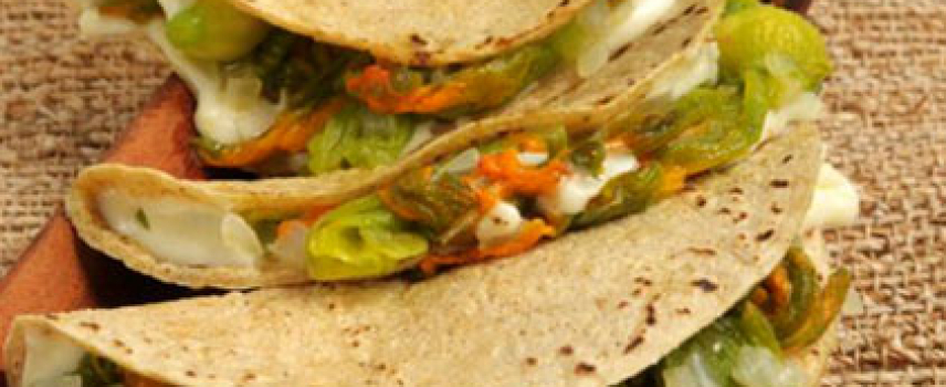 Desayunos Azules: Quesadillas de flor de calabaza