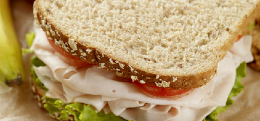Desayunos Azules: Sándwich de jamón con queso