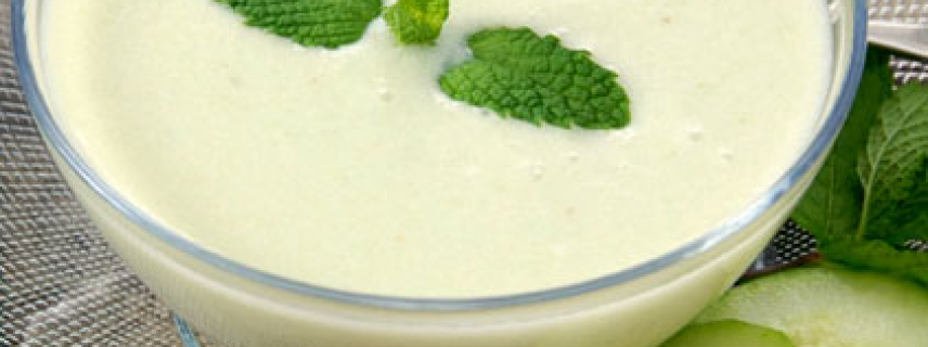 Sopa de pepino con yogurt