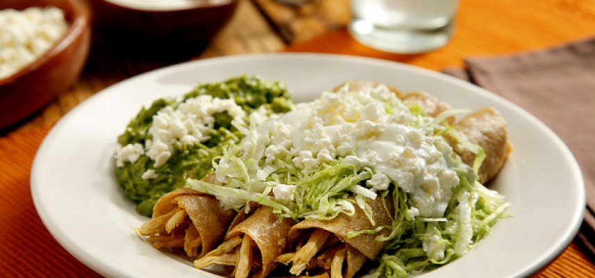 Tacos de pollo con verduras