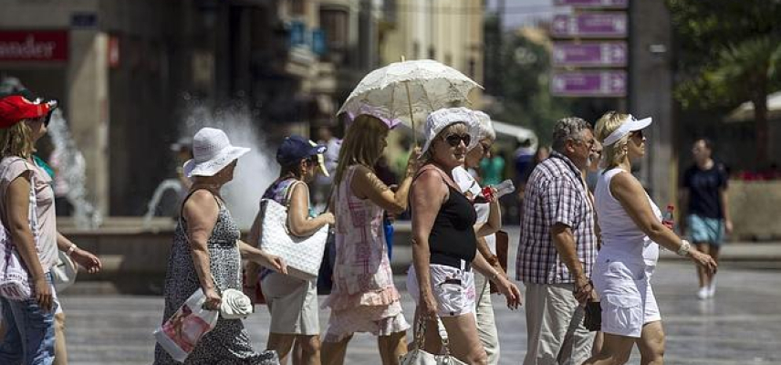 Se recomienda autocuidar la salud durante las vacaciones de verano